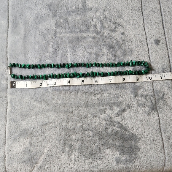 Vibrant Green Malachite Bead Necklace - Picture 4 of 5